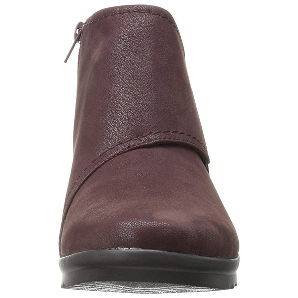 clarks cold weather comfort boots