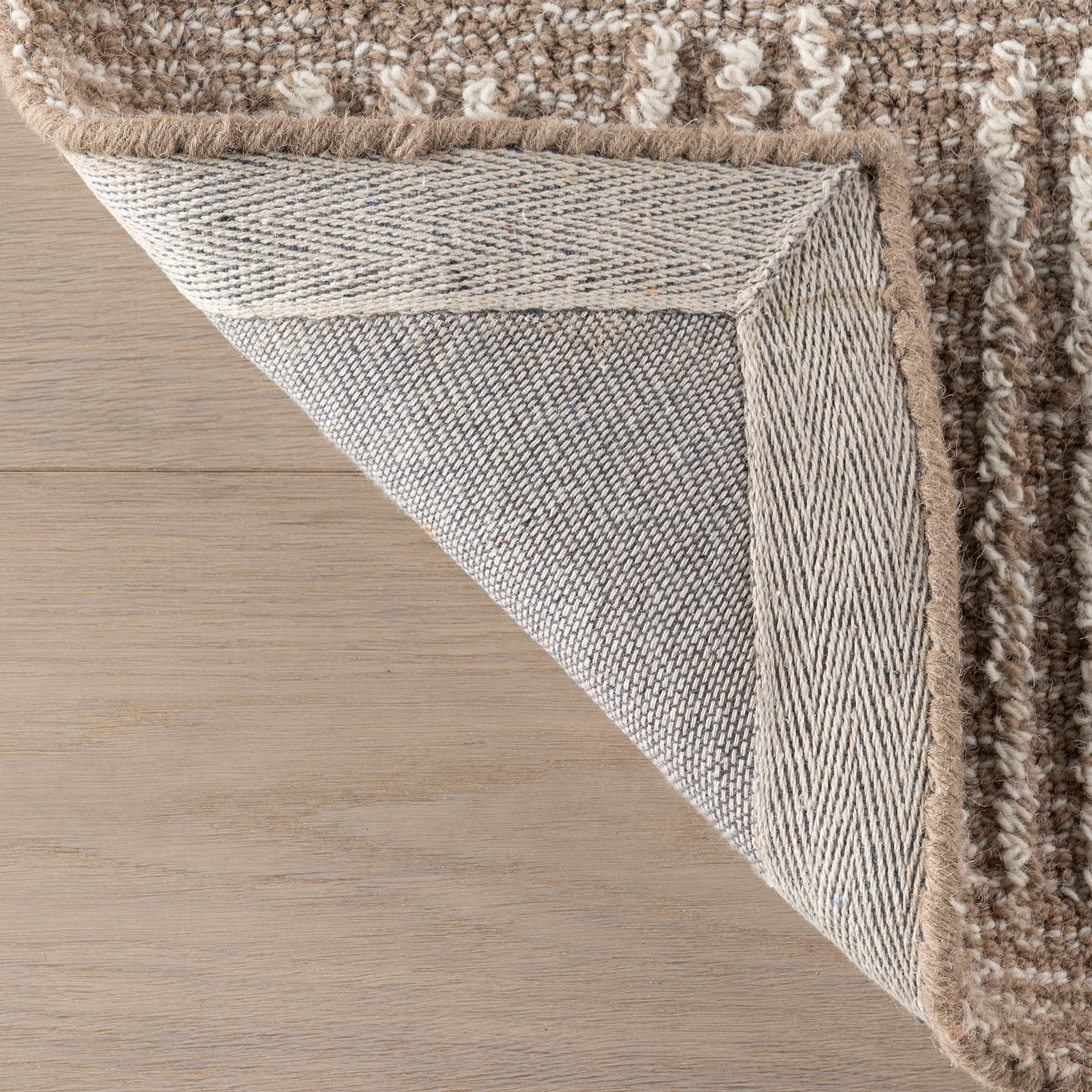 Halugment☆ Nuloom Halbeth Hand Tuffted Wool Area Rug - Overstock - 43251781