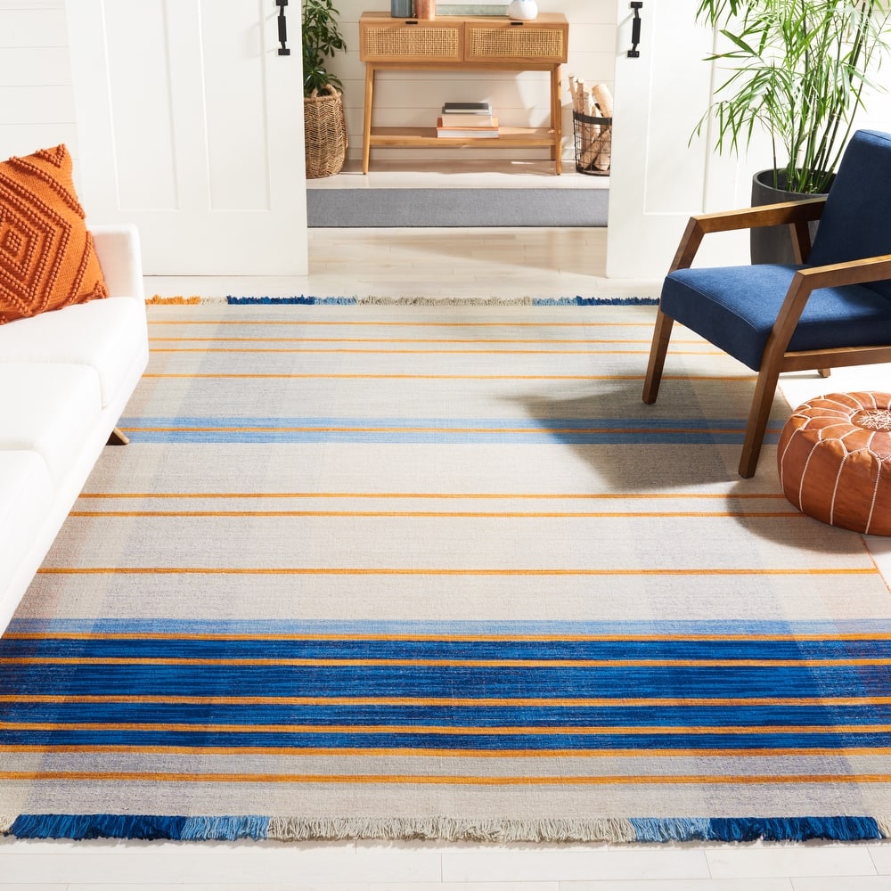 SAFAVIEH Striped Kilim Noelly Wool Fringe Rug