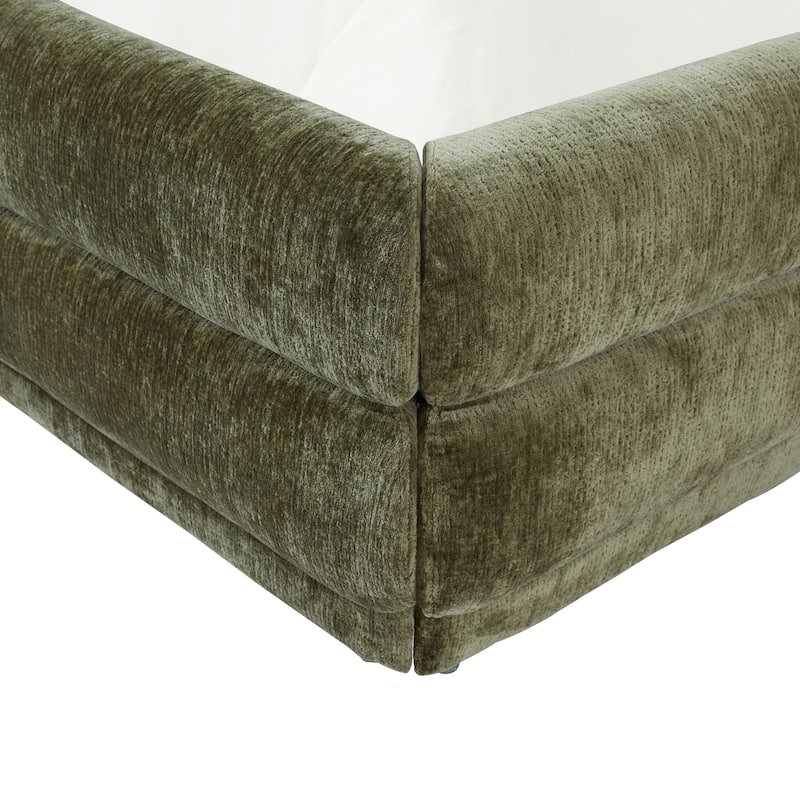 SAFAVIEH Couture Jollie Chenille Bed