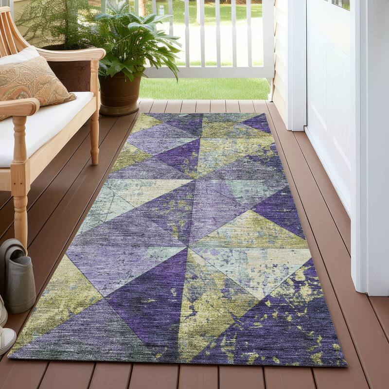 Machine Washable Indoor/ Outdoor Contemporary Diamonds Chantille Rug