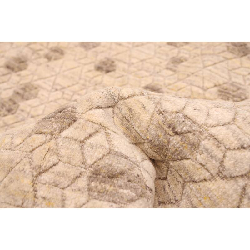 ECARPETGALLERY Hand Loomed Elysian Beige Wool Rug - 7'11 x 10'1