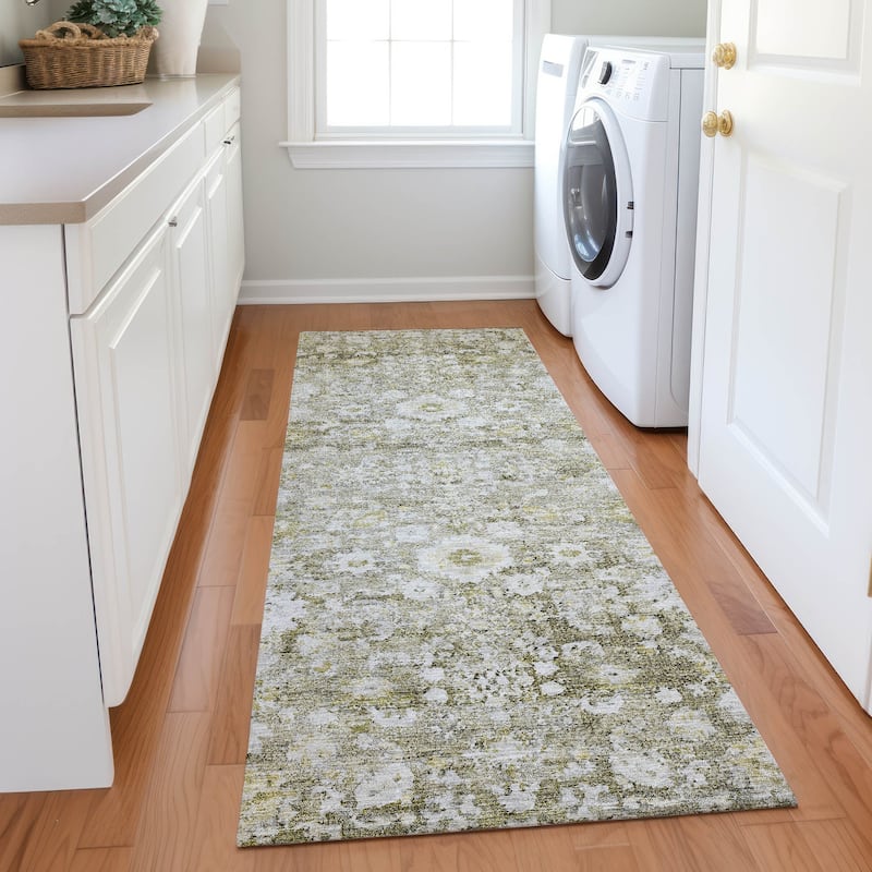 Machine Washable Indoor/ Outdoor Chantille Traditional Vintage Floral Rug - Taupe - 2'3" x 7'6"