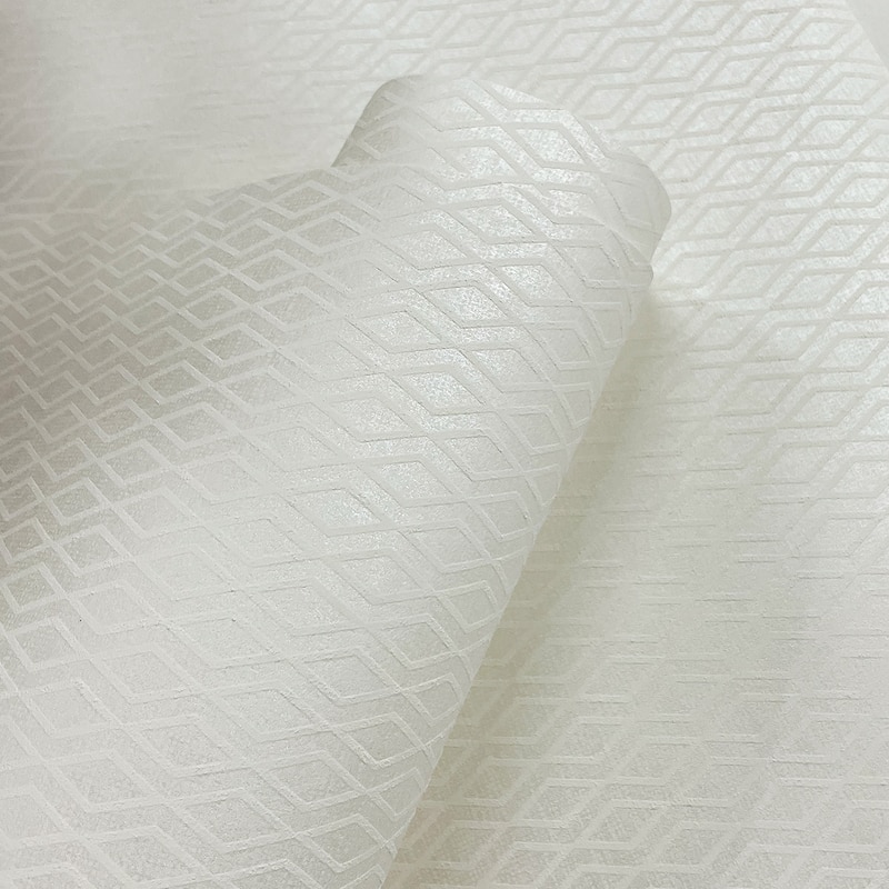 Seabrook Designs Fifth Avenue Diamond Nonwoven Unpasted Wallpaper - 27 in. W x 27 ft. L - Magalie