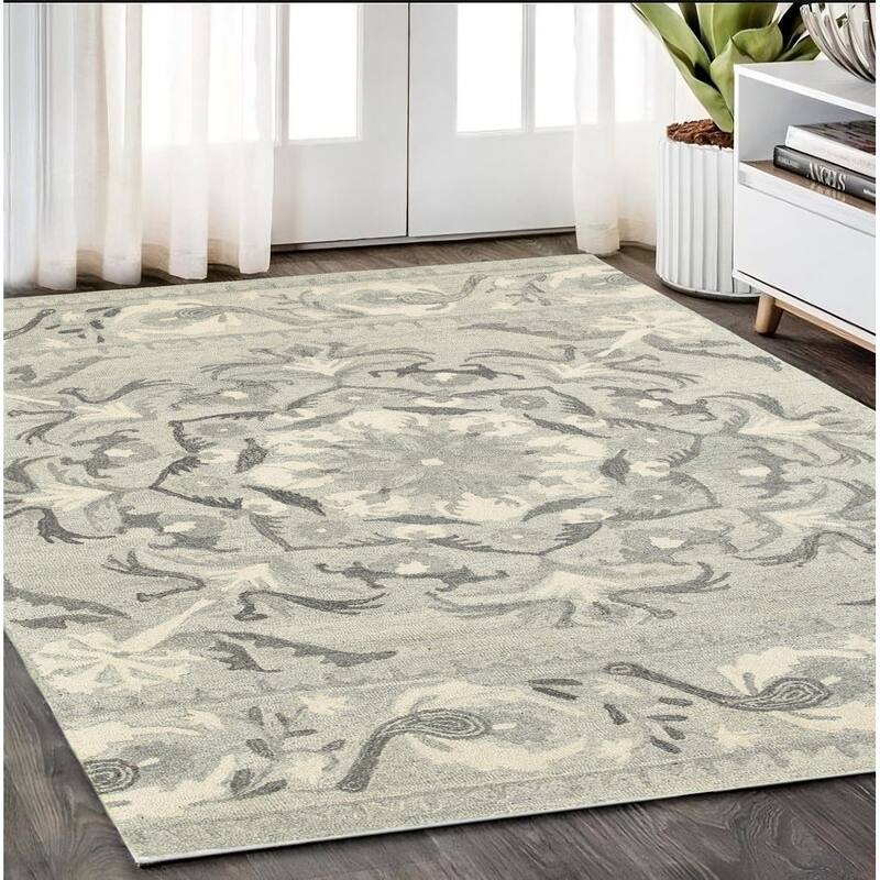 HomeRootsFloral Scandinavian Rectangle Area Rug - 95.67' X '55.91' X '0.39