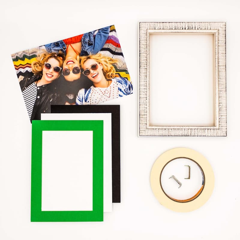 6x8-mat-for-8x10-frame-precut-mat-board-acid-free-bright-green-6x8