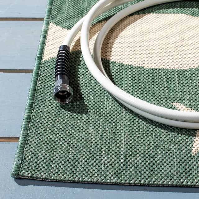 SAFAVIEH Courtyard Illa Indoor/ Outdoor Waterproof Patio Backyard Rug