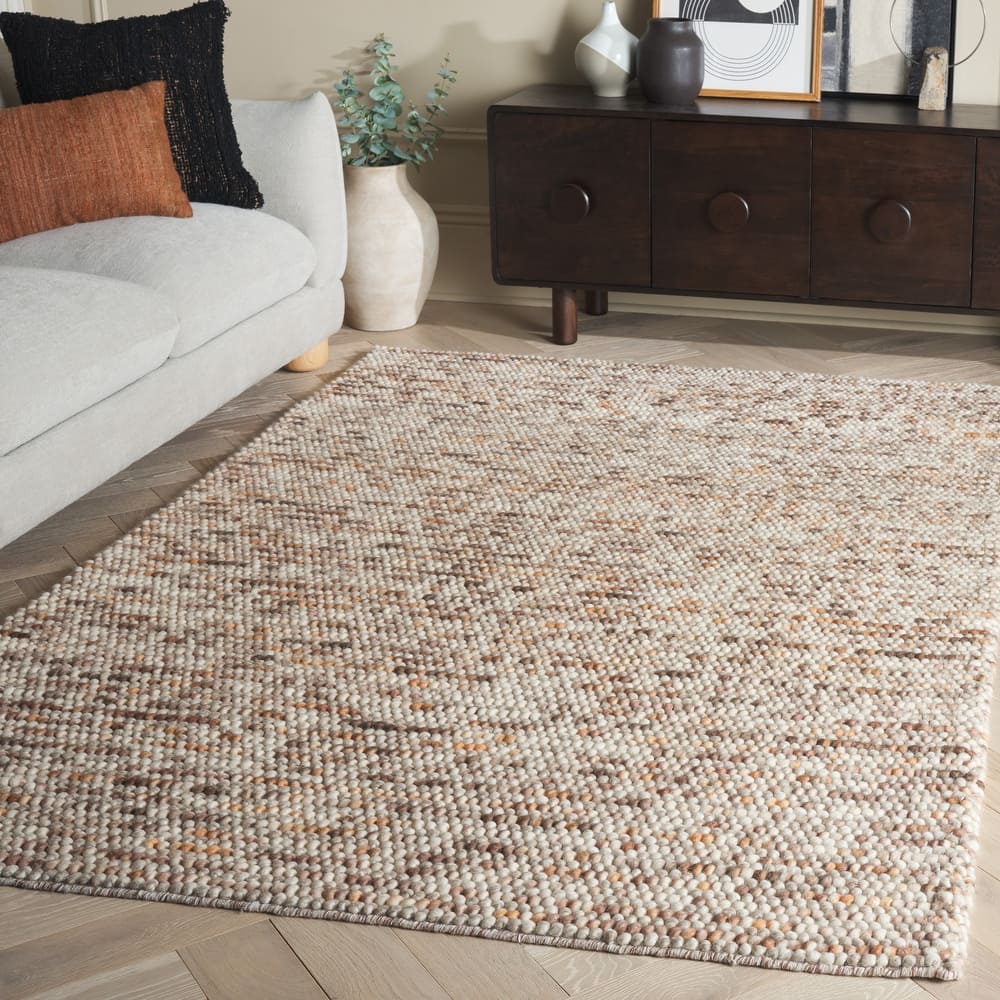 SAFAVIEH Handmade Natura Gonnie Wool Rug
