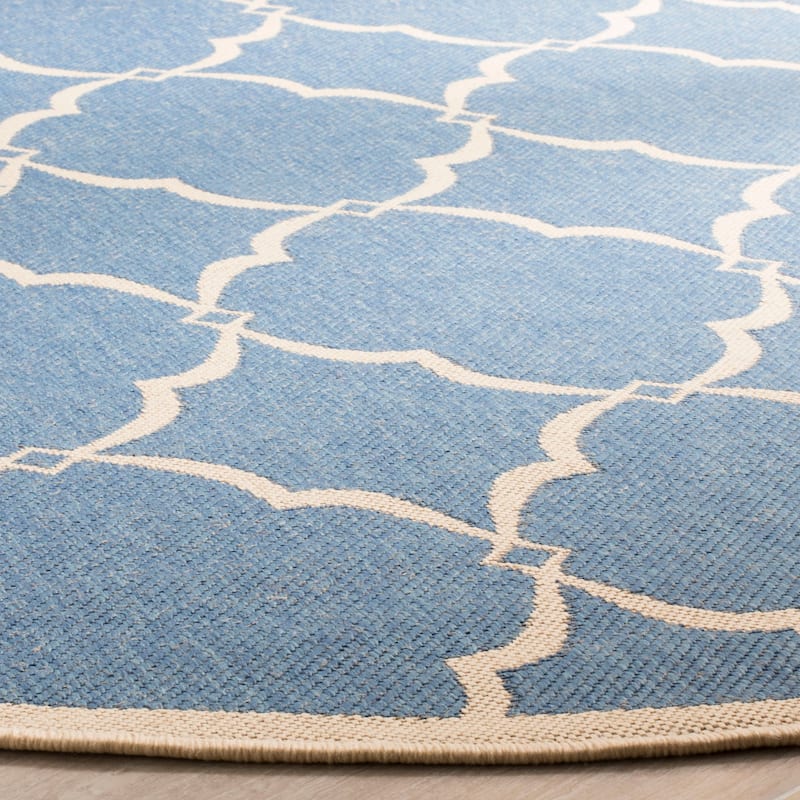 SAFAVIEH Linden Gaye Indoor/ Outdoor Waterproof Patio Backyard Rug.
