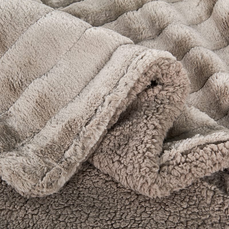 Oversized SuperMink Blanket with Sherpa Backing, 118" x 95"