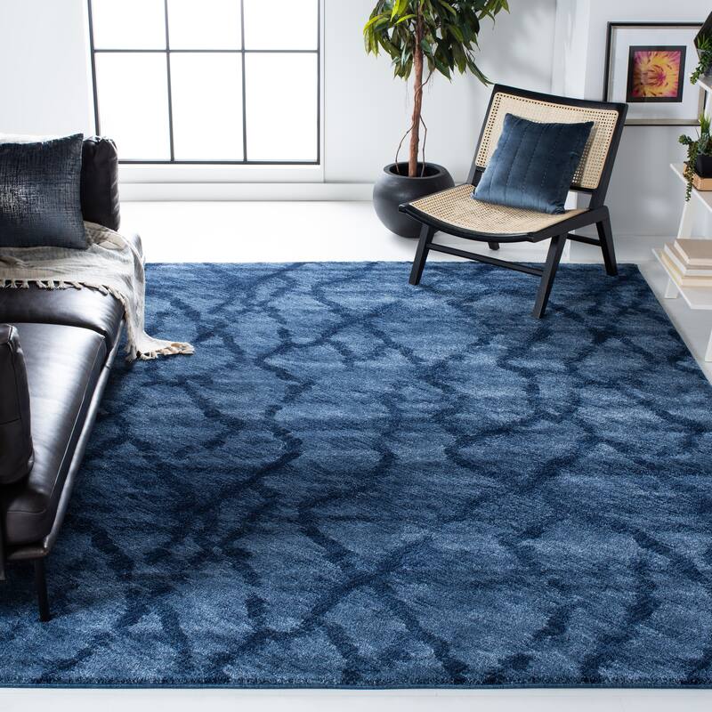 SAFAVIEH Retro Delfina Modern Abstract Distressed Rug