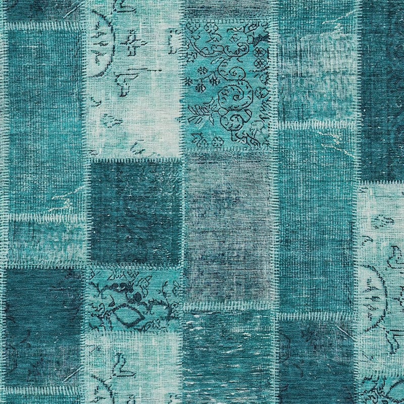 HomeRoots Patchwork Traditional Rectangle Outdoor Rug