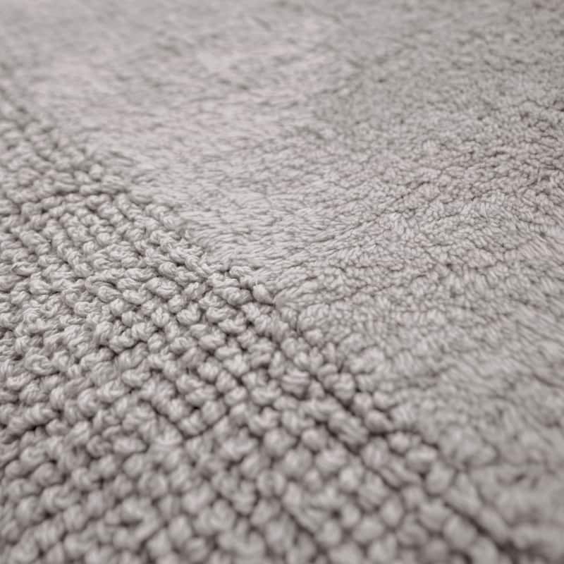 Juicy Couture Brooklyn Vintage Reversible Bath Rug