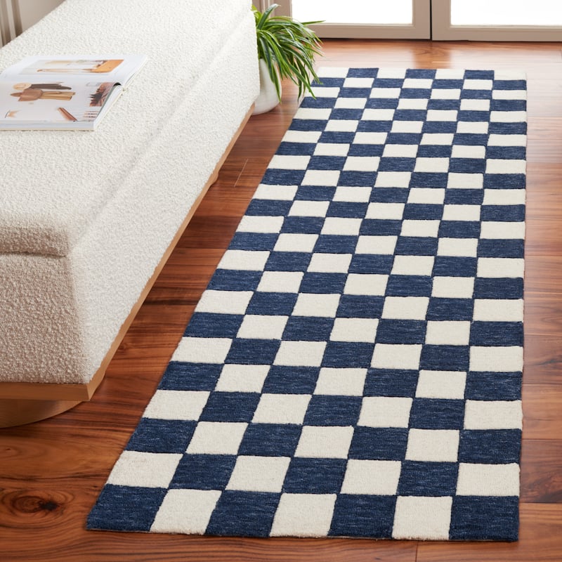 SAFAVIEH Handmade Martha Stewart Collection Berthild Checkered Wool Rug - 2'3" x 8' Runner - Navy/Ivory - Runner