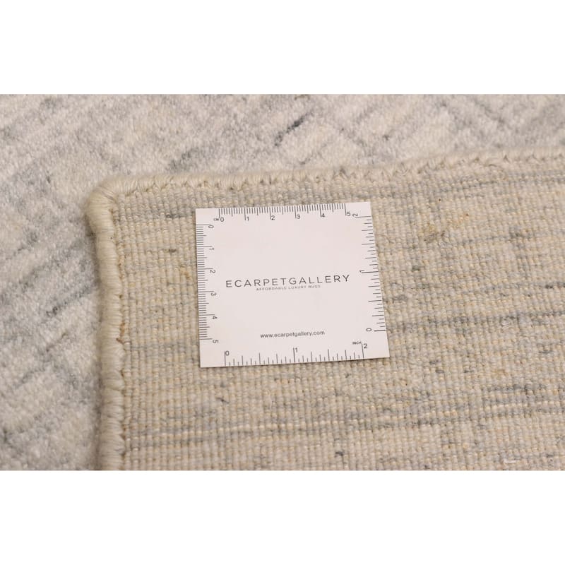 ECARPETGALLERY Hand Loomed Kashkuli Gabbeh Light Grey Wool Rug - 5'9 x 7'9