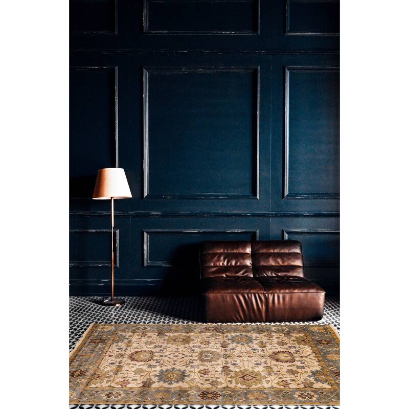 ECARPETGALLERY Hand-knotted Jules Serapi Ivory Wool Rug - 7'10 x 9'9