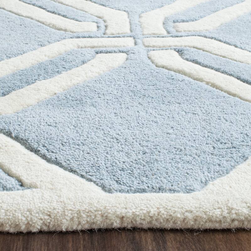 SAFAVIEH Handmade Chatham Jablenka Modern Wool Rug
