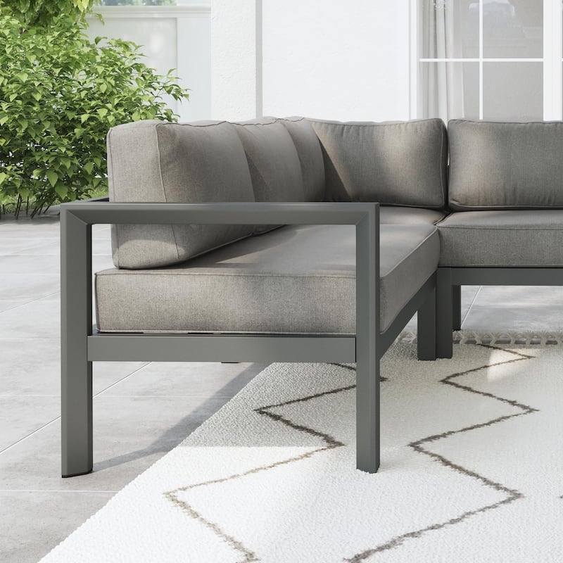 Grayton Gray Aluminum 5 Seat Sectional w/ Ottoman - 87" x 32" x 87"