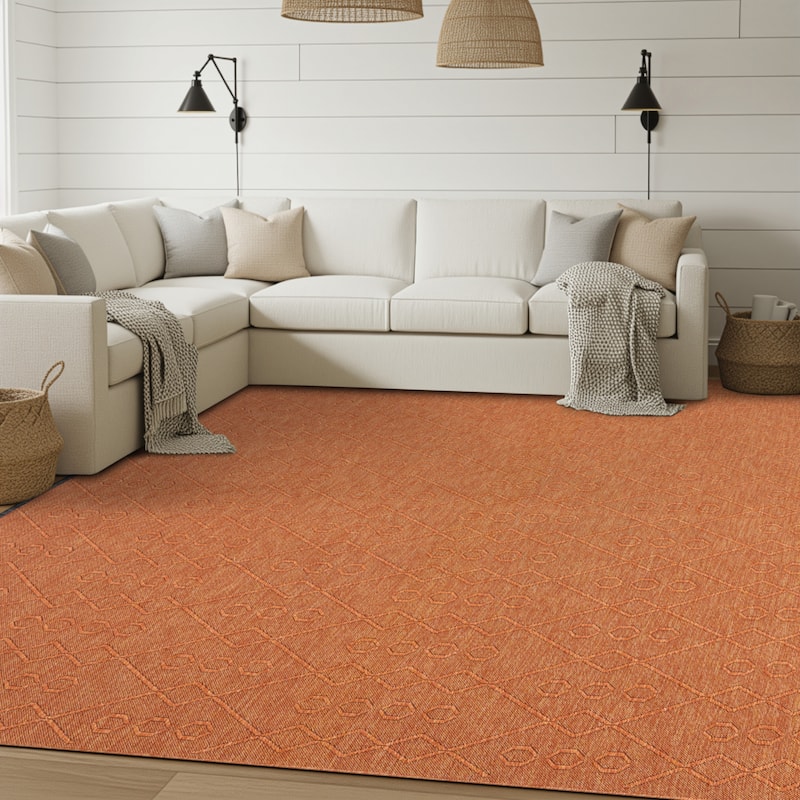 Alameda Solid Color Geometric Machine Washable Indoor Area Rug