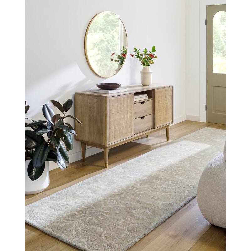 Livabliss Caesar Updated Traditional Paisley Hand Tufted Area Rug.