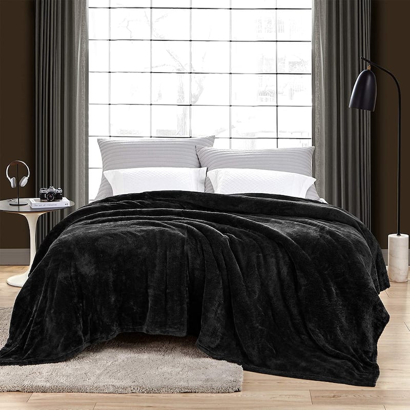 Me Sooo Comfy - Coma Inducer® Oversized Bedding Blanket - Queen - Black