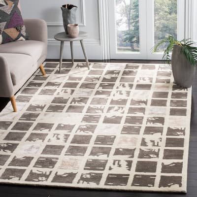 SAFAVIEH, Handmade Bella Nishi Modern Floral Wool Rug