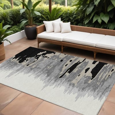 HomeRoots Abstract Transitional Rectangle Outdoor Rug