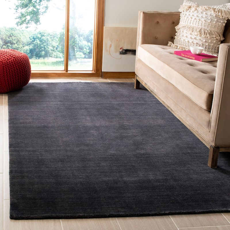 SAFAVIEH Handmade Himalaya Jessika Modern Wool Rug - 5' x 8' - Black - Rectangle