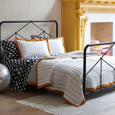 Novogratz by Utica Waverly Tile Gray Quilt Set