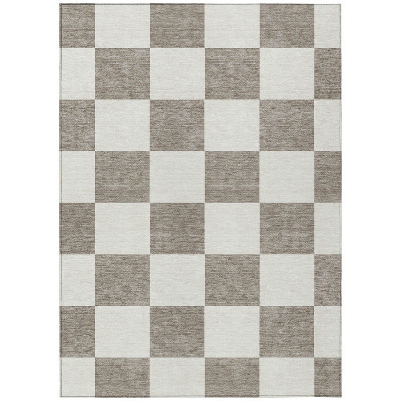 Machine Washable Indoor/ Outdoor Modern Checker Chantille Rug