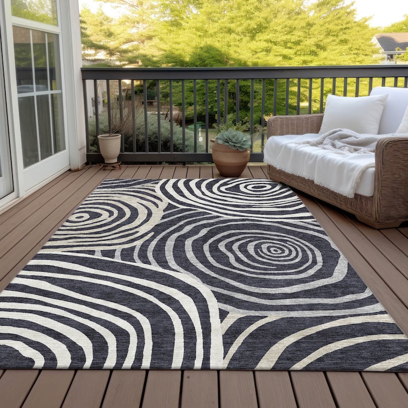 Machine Washable Indoor/ Outdoor Chantille Contemporary Dimensions Rug - Black - 8' x 10'