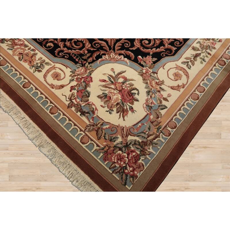 8'11''x11'11'' Hand Knotted Wool Ivory Aubusson Savonnerrie Floral Botanical Rug - 8' 11'' x 11' 11''