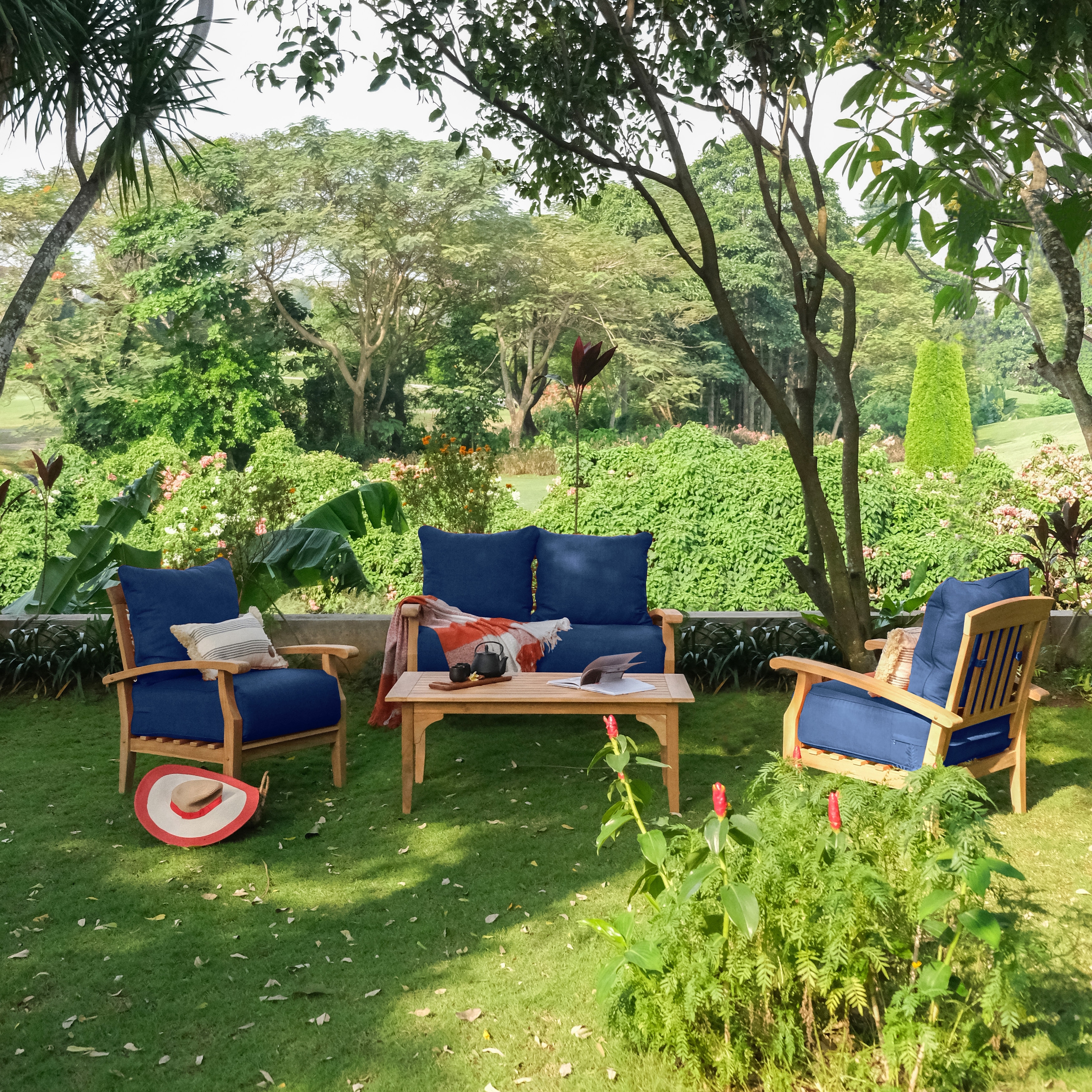 Cambridge Casual Caterina 4-piece Teak Wood Patio Outdoor Conversation Set with Cushion