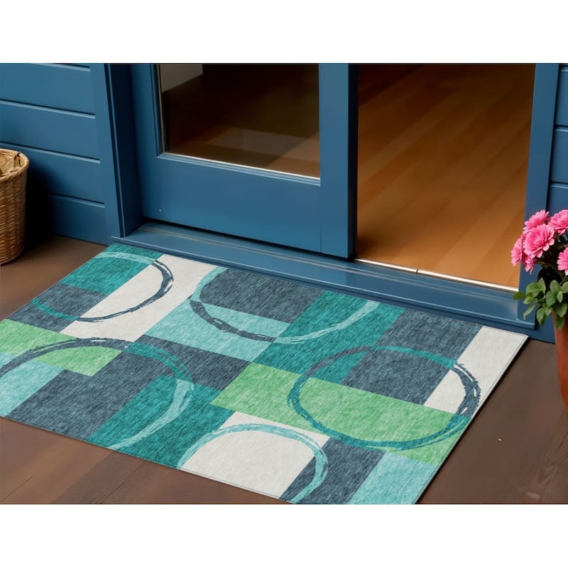 HomeRoots Geometric Modern Rectangle Outdoor Rug - 3' x 5'