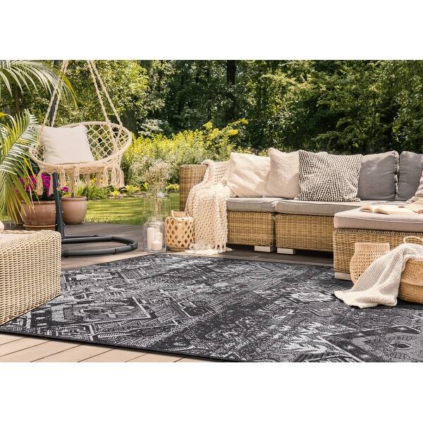Jackson Collection Grey/Black Southwest Outdoor Rug Bed Bath