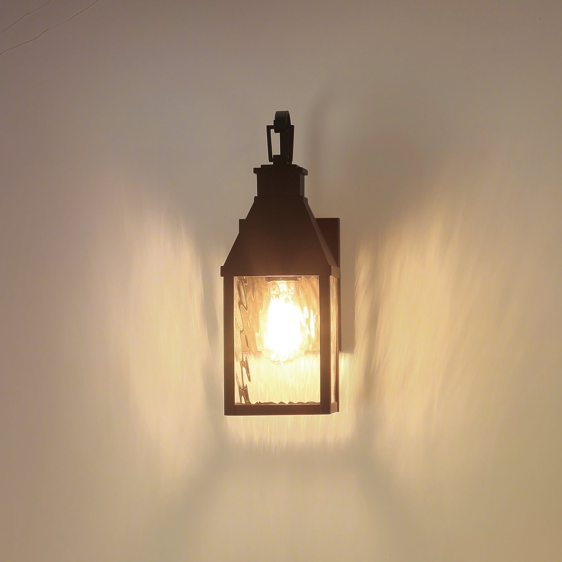 Thesis Glencrest 14-inch 1-light Textured Black Exterior Wall Sconce with Clear Water Glass