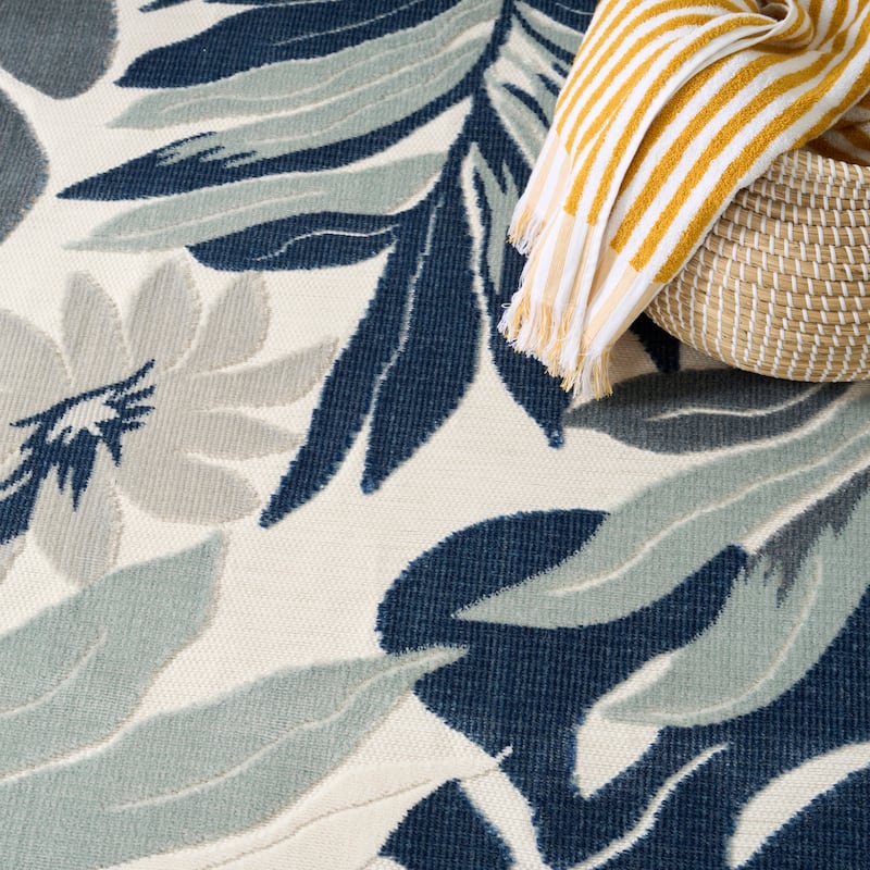 Nourison Suncoast Indoor/Outdoor Tropical Floral Area Rug