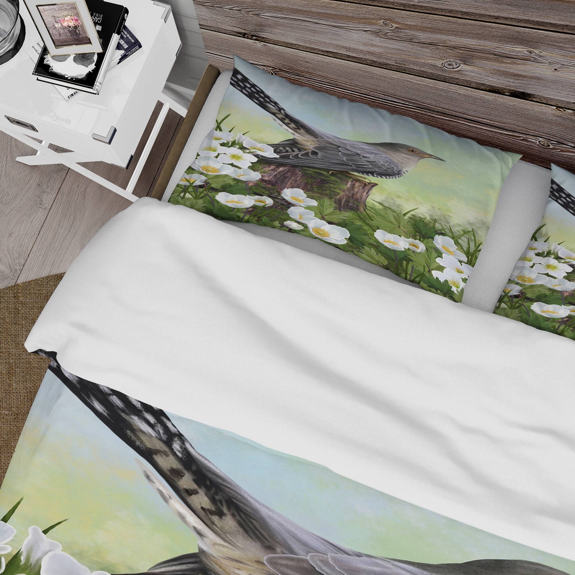 Designart 'Cuckoo Bird On An Old Stump' Traditional Duvet Cover