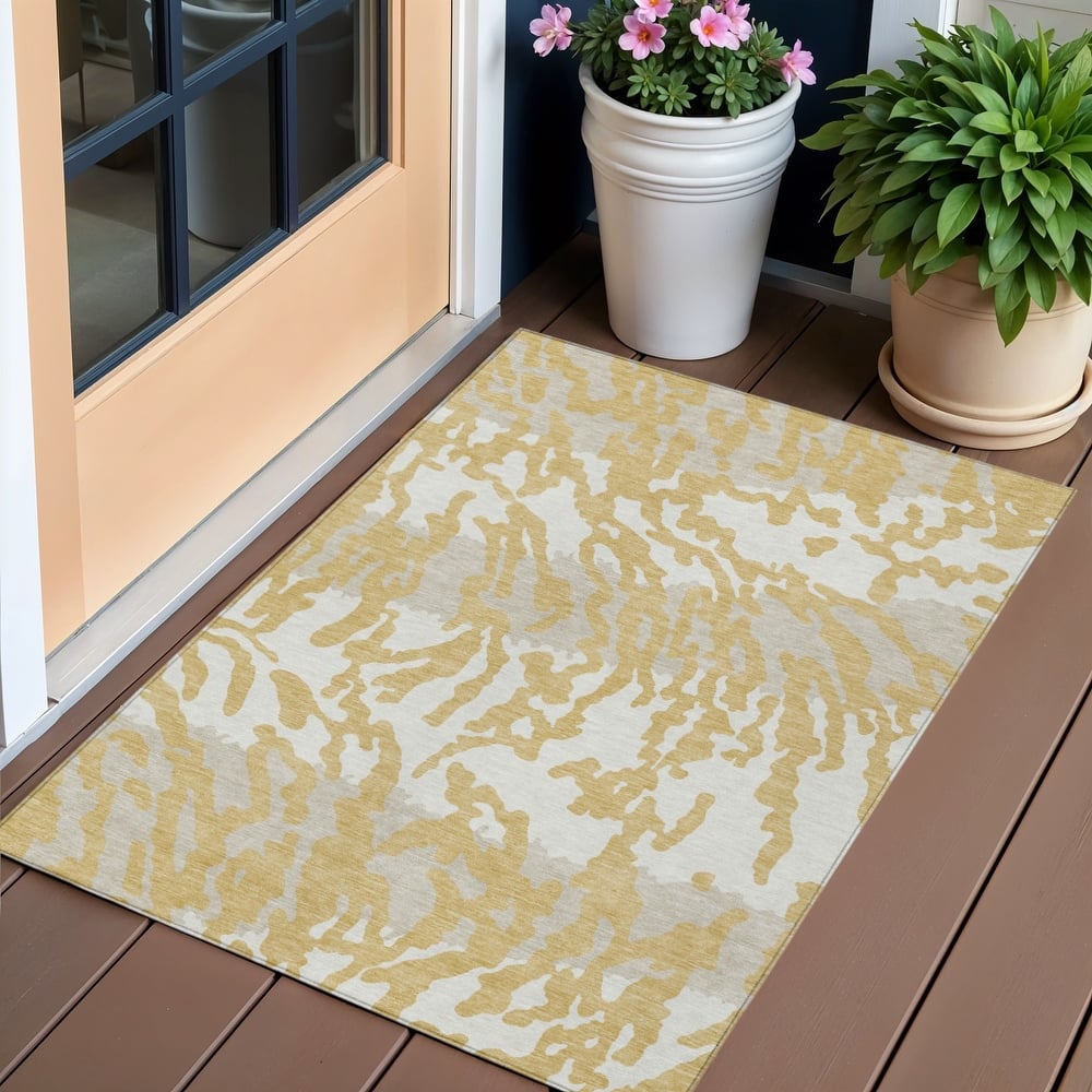 HomeRoots Animal Print Transitional Rectangle Outdoor Rug