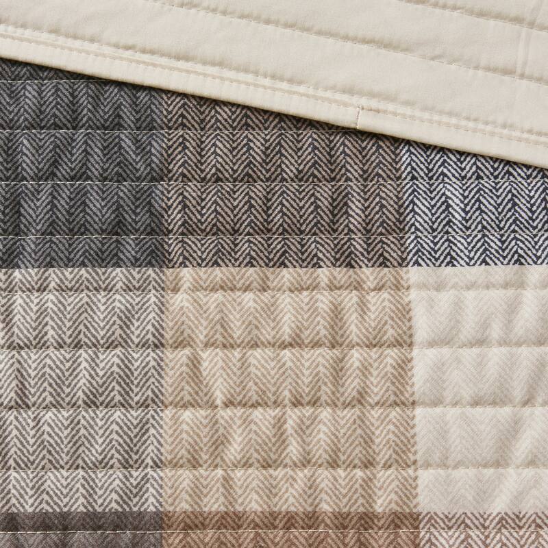 Madison Park Pioneer 6 Piece Printed Herringbone Quilt Set with Throw Pillows