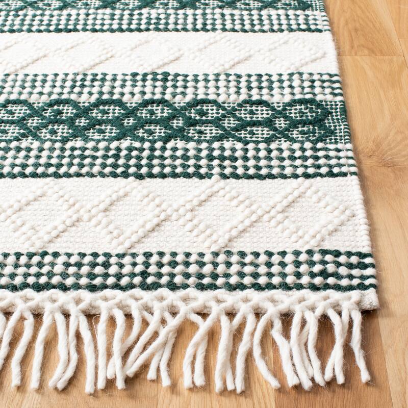 SAFAVIEH Handmade Natura Sheetal Moroccan Wool Rug
