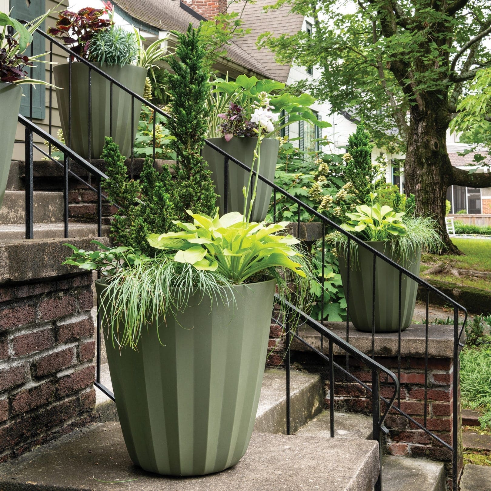 Crescent Garden Pleat Modern Weather-Safe Planter