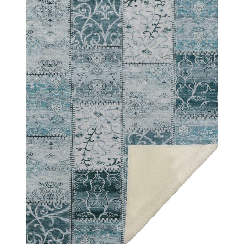 Premium Machine Washable Traditional Patchwork Sherpa Throw Blanket