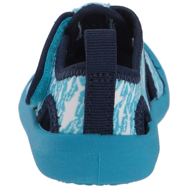 oshkosh aquatic shoes