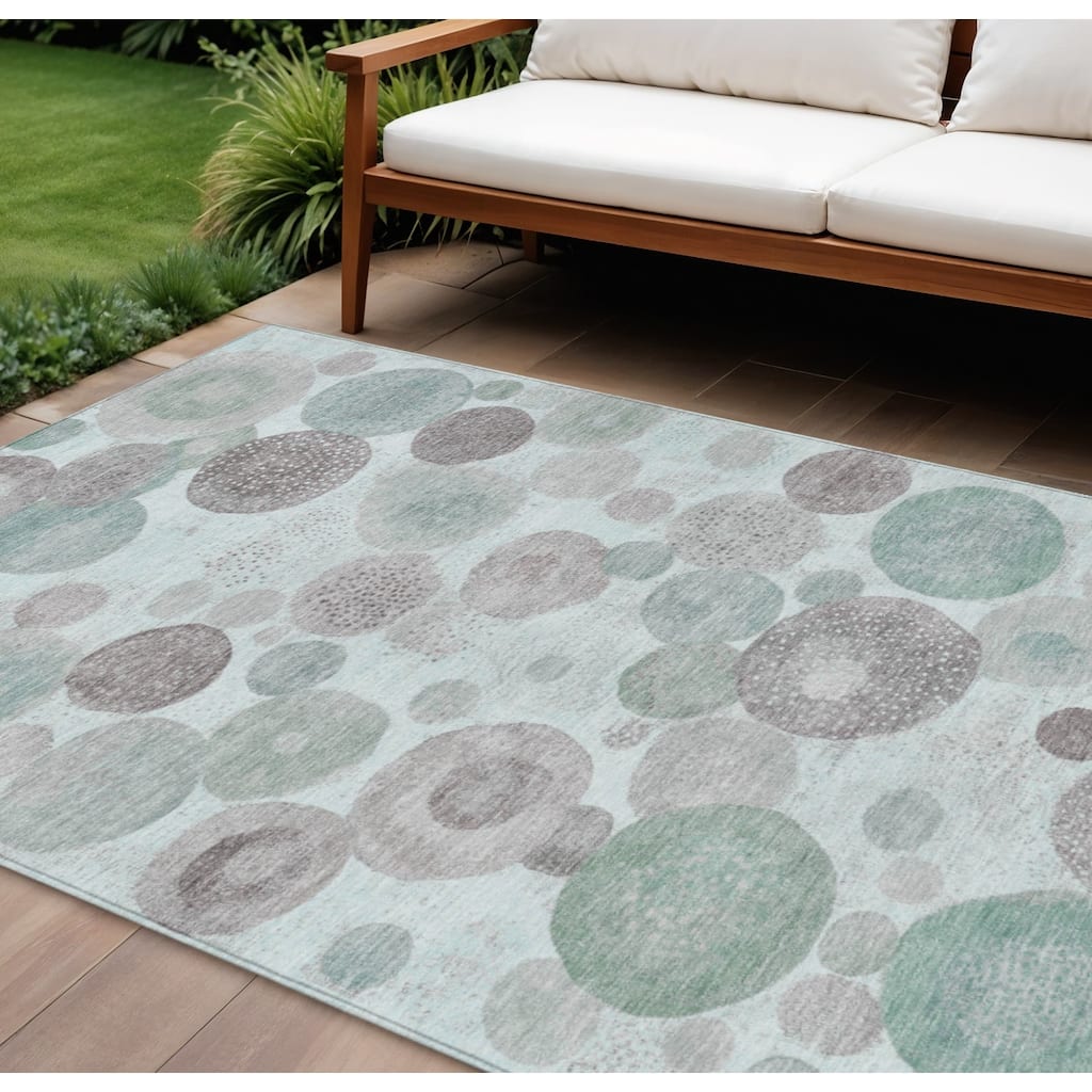HomeRoots Geometric Transitional Rectangle Outdoor Rug