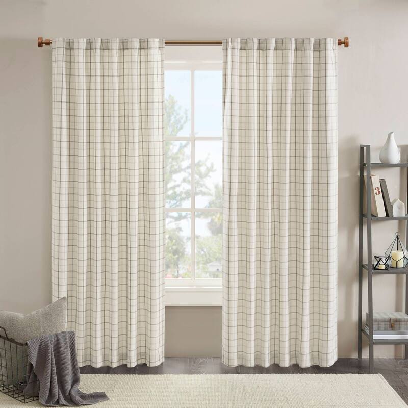 Madison Park Anaheim Plaid Rod Pocket and Back Tab Single Curtain Panel with Fleece Lining