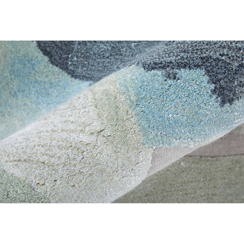 HomeRoots Abstract Bohemian Rectangle Area Rug