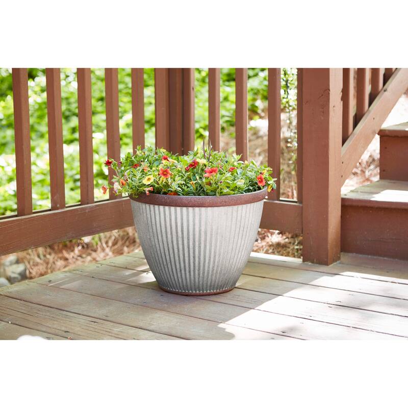 Southern Patio Westlake Planter