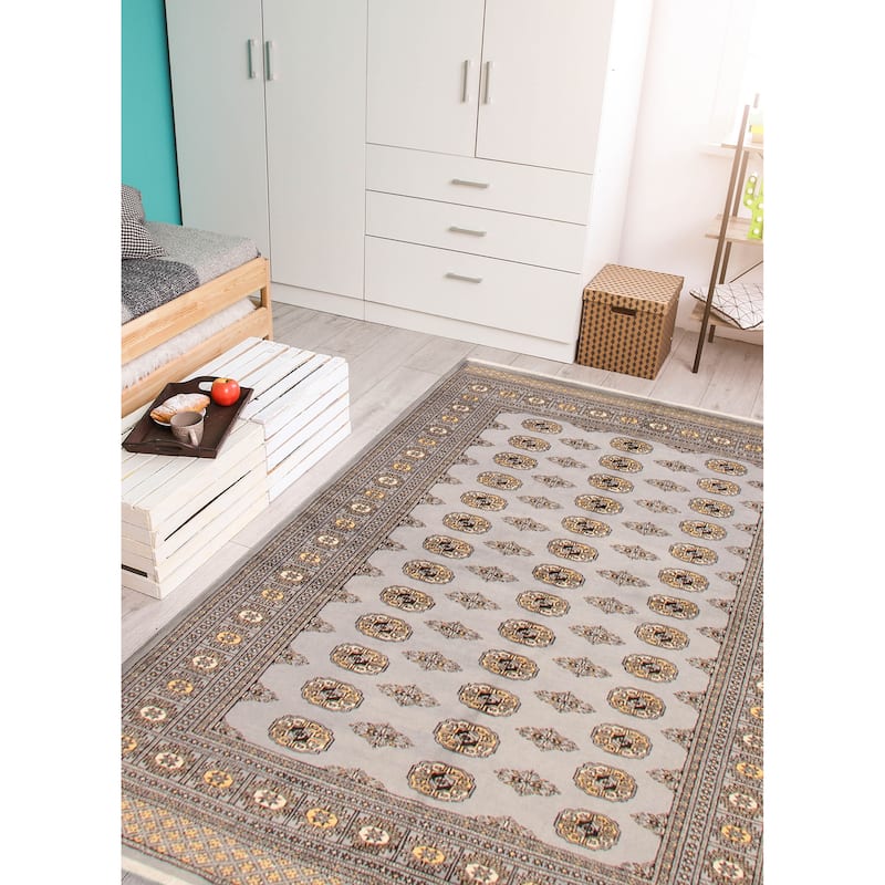 Finest Peshawar Bokhara Grey Rug 5'6" x 8'1" - 5'6 x 8'1