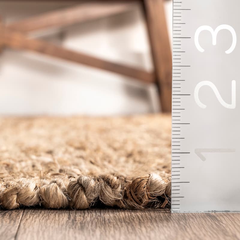 Nuloom Handmade Benavides Tassel Area Rug